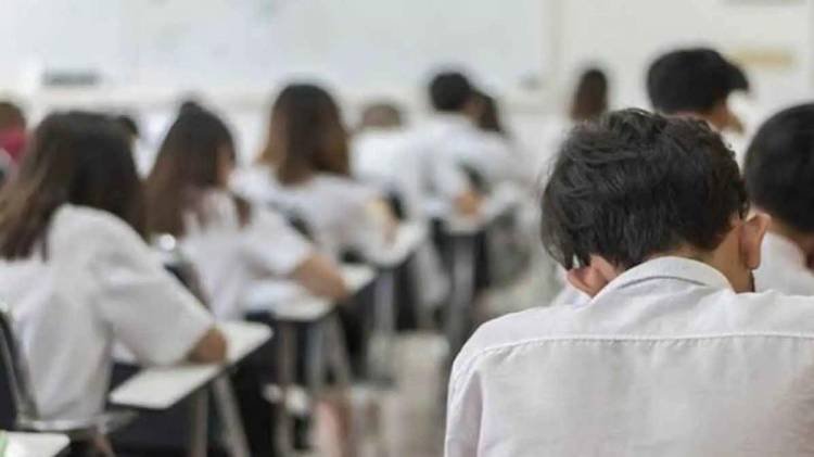 Tiga Siswa SMAN 2 Bandar Siap Ikuti FLS2N Provinsi