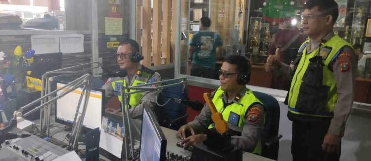 Ops Patuh Toba 2023, Sat Lantas Polrestabes Medan Dialog Interaktif di Radio Kardopa