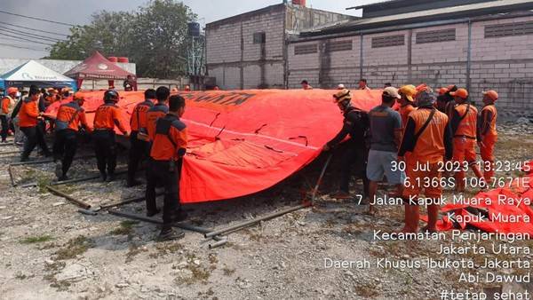 Kebakaran di Penjaringan Jakut Hanguskan 400 Rumah, Seribu Orang Ngungsi