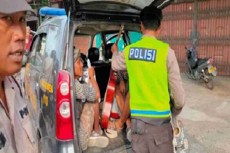 Petugas Gabungan Tertibkan Gepeng, Pengamen dan Pak Ogah