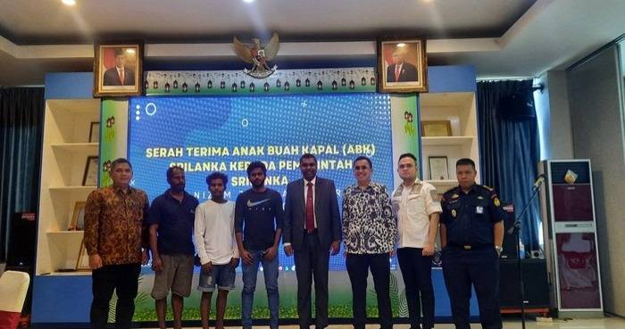 22 Hari Terombang-ambing, 3 ABK Sri Lanka Ditahan Tak Punya Paspor