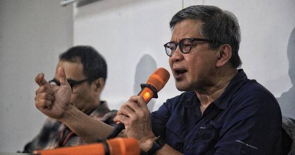 Rocky Gerung Minta Maaf Gibran Rakabuming Jadi Di-bully