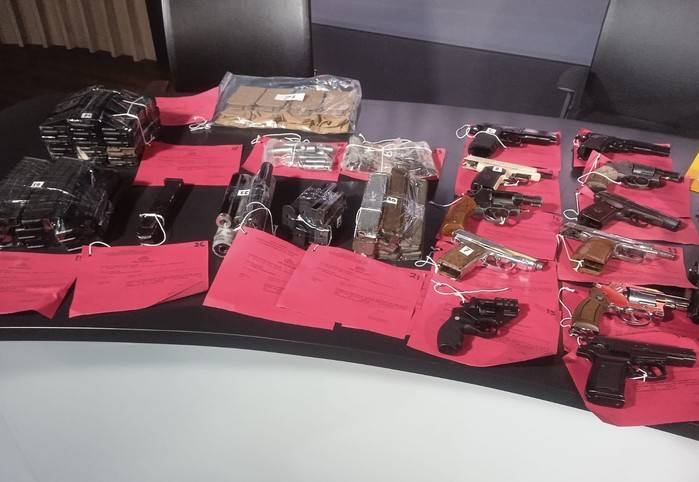 Densus 88: Karyawan KAI Tersangka Teroris Modifikasi Airgun Jadi Senjata Api