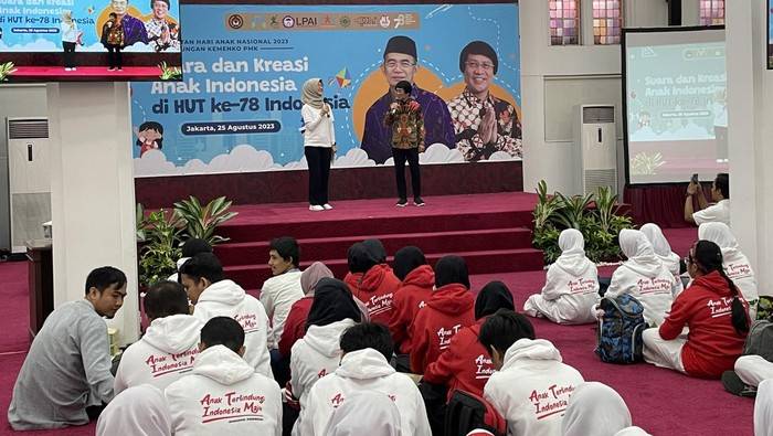 Kemenko PMK Gelar Diskusi Ajak Anak Gunakan Teknologi untuk Hal Positif