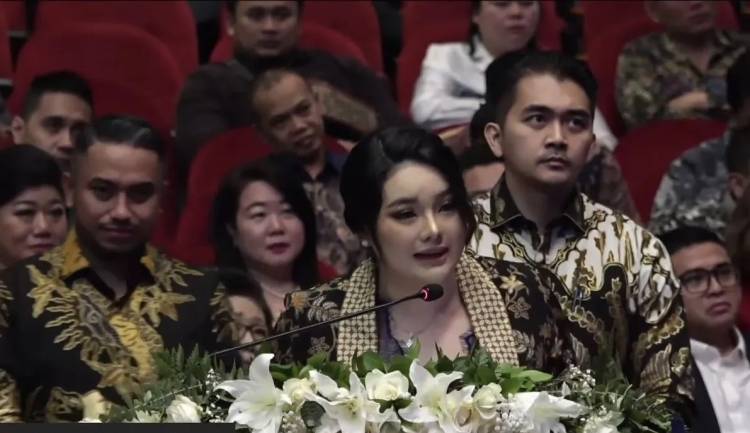 Hillary Brigitta Raih Rekor Legislator Perempuan Doktor Hukum Termuda