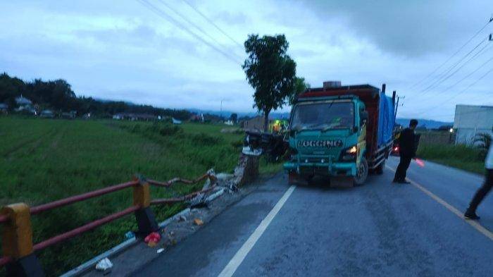 Mopen dan Truk Tabrakan di Toba, 2 Meninggal 4 Luka-luka