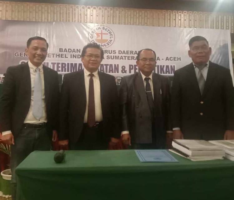 Pdt Mangapoi Marbun - Pdt Anjur Simanullang - Pdp Robert Andar Malau Dikukuhkan Jadi KSB GBI Sumut - Aceh