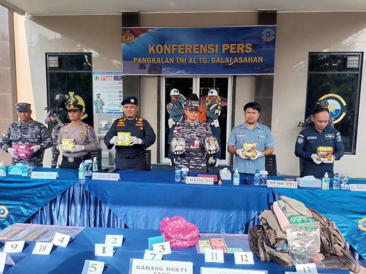 Tim F1QR Lanal TBA  Gagalkan Penyelundupan 7 Kg Sabu