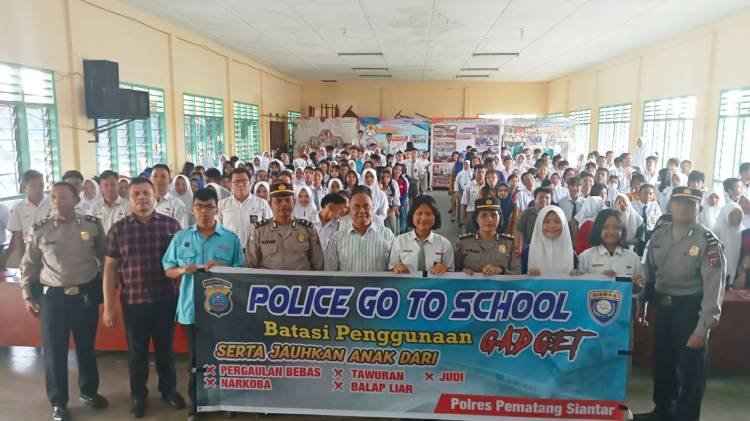Sosialisasi di SMA Teladan, Sat Binmas Polres Pematang Siantar Ajak Pelajar Hindari Narkoba