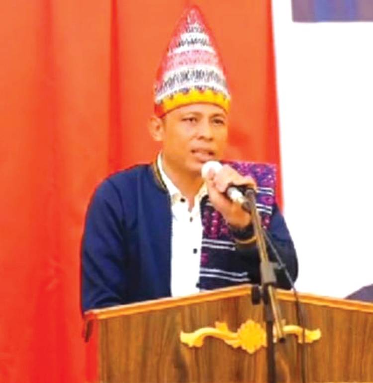 Opin Susanto Menderes Asa di Panggung Politik