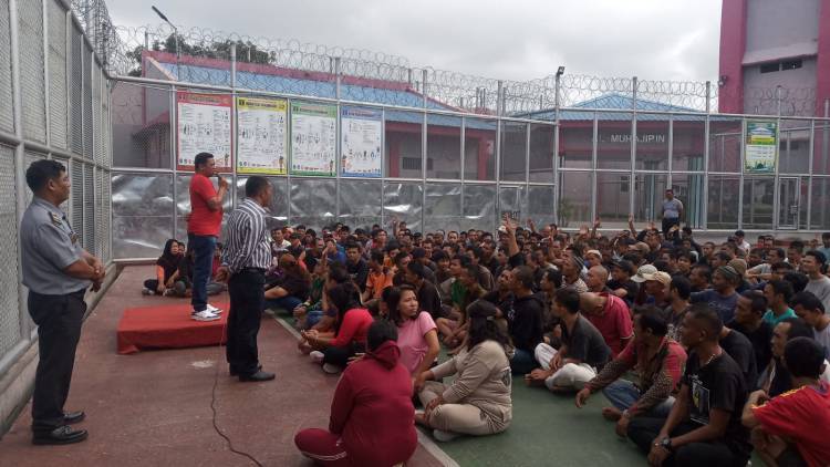 Bangun Kedekatan, Karutan Kabanjahe Ajak  WBP Ngopi Bareng