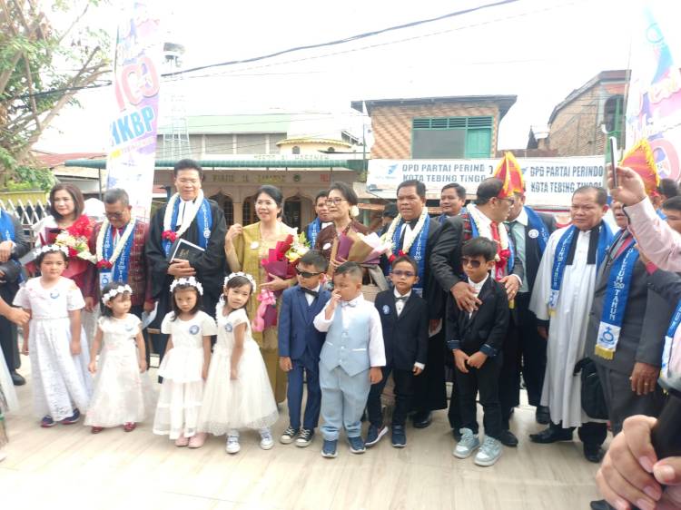 Sekjen HKBP Pimpin Perayaan Jubileum 100 Tahun HKBP Tebingtinggi