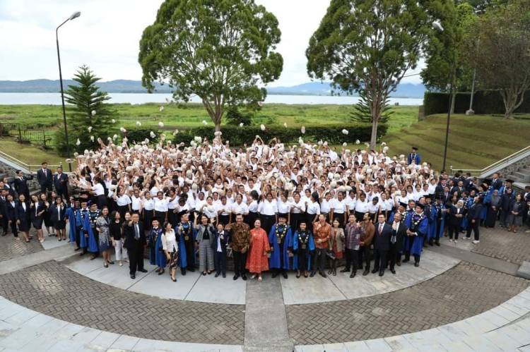 483 Mahasiswa Baru IT Del Dikukuhkan