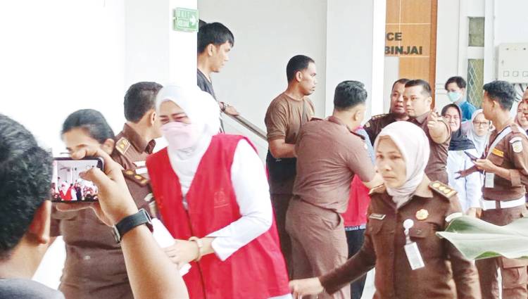 Kejari Tahan 6 Tersangka Terduga Korupsi Dana BOS di MAN Binjai