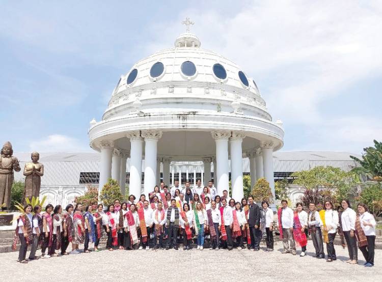 Jalan Malam dari Tapanuli Berwisata Ziarah ke Taman Memorial GM Panggabean