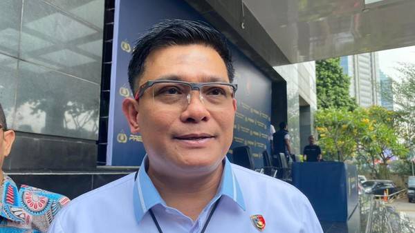 Polisi Cecar Firli Bahuri soal Pertemuan dengan SYL di Lapangan Bulu Tangkis