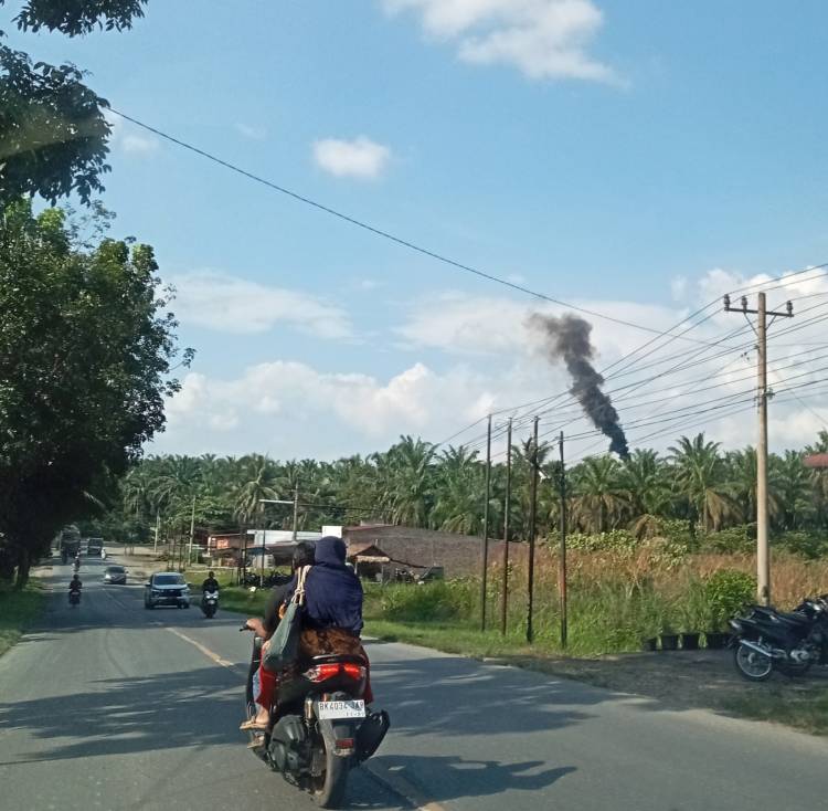 Asap PMKS PT LTS Kampung Pajak Dikeluhkan Warga Sekitar