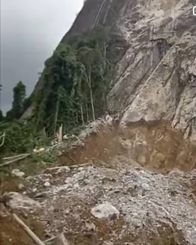 Dolok Simarsolpah Simalungun Longsor, Dua Warga Tertimbun