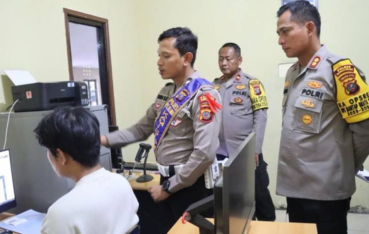 Sidak Proses Pembuatan SKCK, Kapolres Belawan : Perlu Pelayanan Cepat dan Efisien
