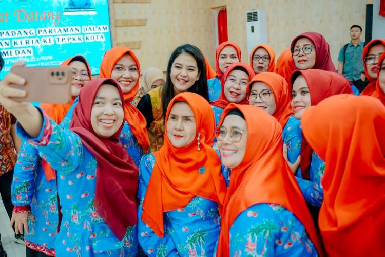 Kahiyang Ayu Terima Kunjungan Rombongan TP PKK Kabupaten Padang Pariaman