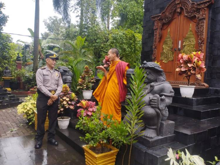 Polrestabes Medan Silaturahmi ke Tokoh Agama Biksu Ratana Panno Medan