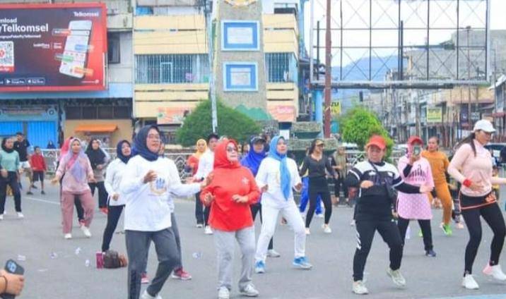 Wabup Labuhanbatu Senam Sehat Bersama Ratusan Warga