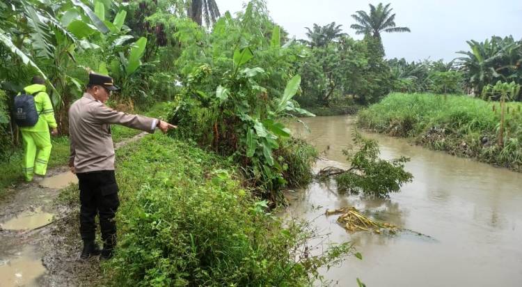 Usai Rayakan HUT, Syakila Hanyut di Sungai Batangkuis