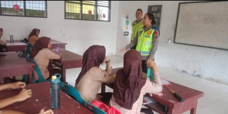 Polres Langkat Sambangi Sekolah Edukasi Keselamatan Berlalu Lintas
