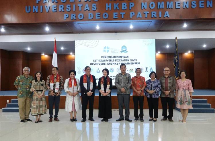 Sekjen LWF dan Pimpinan Gereja-gereja Anggota LWF Ramah Tamah di UHN Medan