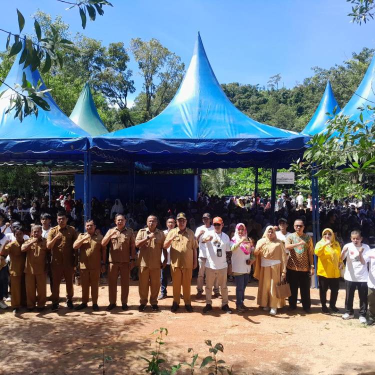 Dukung Program Penghijauan Polri, KMDT Sibolga Bagi-bagi 2.500 Bibit Pohon