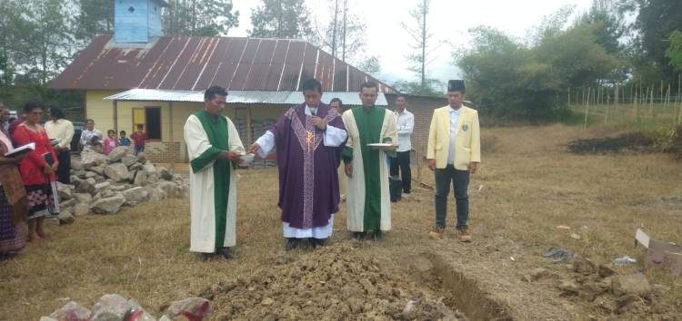 Gereja Katolik Satasi St Kornelius Panginlahan Bangun Gereja Baru