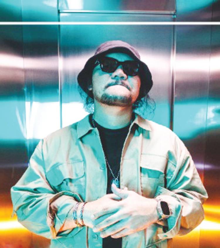 Jelang Tur Konser Asia, Rapper Si Suara Gorilla Rilis &ldquo;MTKHR&rdquo;