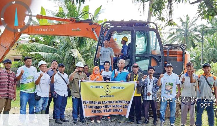 PT Socfindo Labuhanbatu Bantu 185 Petani Mitra/Plasma Bangun Badan Jalan untuk 450 Ha Sawit