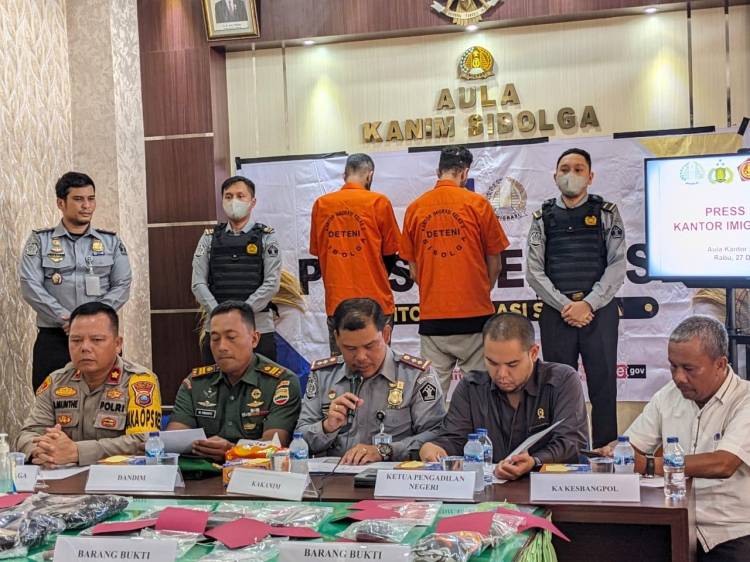 Dugaan Kasus Penipuan, Imigrasi Sibolga Amankan 2 WNA Asal Iran