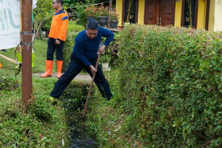 Tingkatkan Soliditas, Pemko Tebingtinggi Gotong Royong Bersama Warga