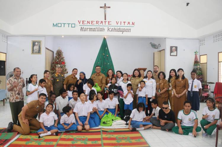 Sambut Natal 2023, ASN Pemprov Sumut Berbagi Kasih kepada Anak-anak Panti