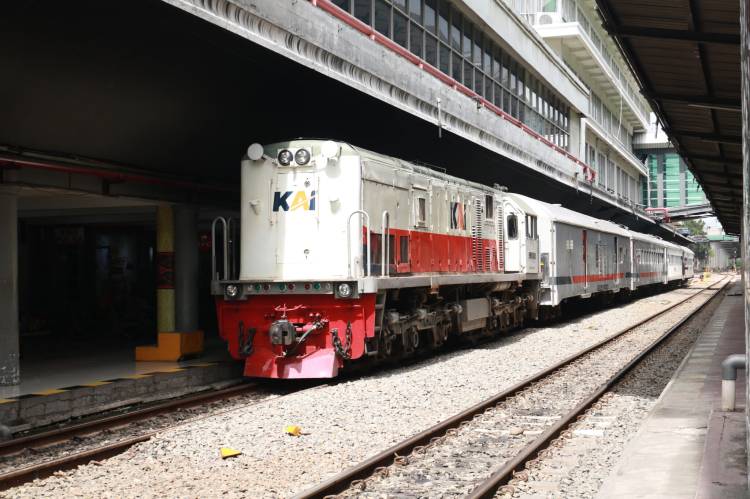 Kejagung Periksa Kabag Keuangan PT Dwifarita Fajarkharisma