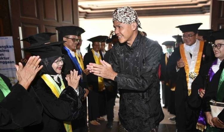Istana Jelaskan Alasan Jokowi Tak Hadiri Dies Natalis ke-74 UGM