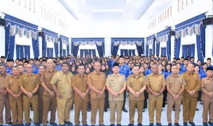 387 PNS Baru Pemkab Labuhanbatu Ucapkan Sumpah/Janji di Hadapan Bupati