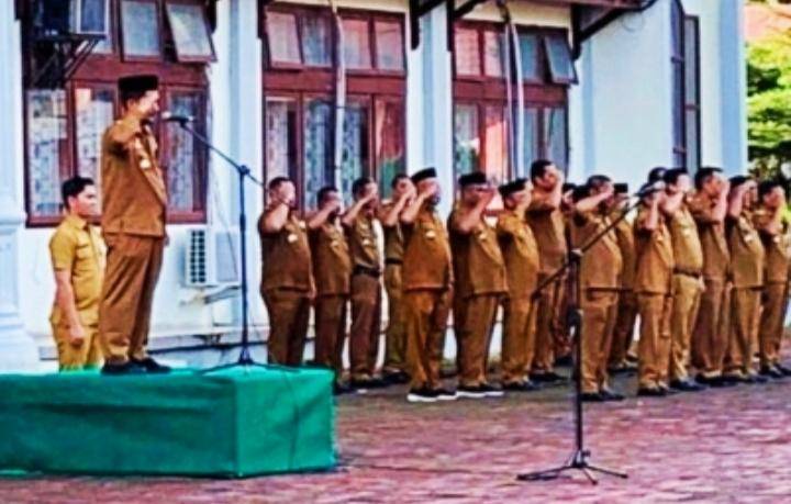 Pj Bupati Agara Pimpin Apel Perdana 2024, ASN Diminta Tingkatkan Kinerja