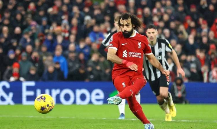 Liverpool Pukul Newcastle 4-2 Kokohkan Posisi di Puncak Klasemen