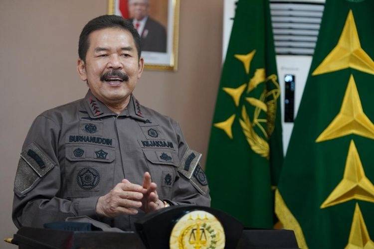 Jaksa Agung Minta Aparatnya Jaga Penampilan dan Sikap, Dilarang Bertato hingga Berjenggot