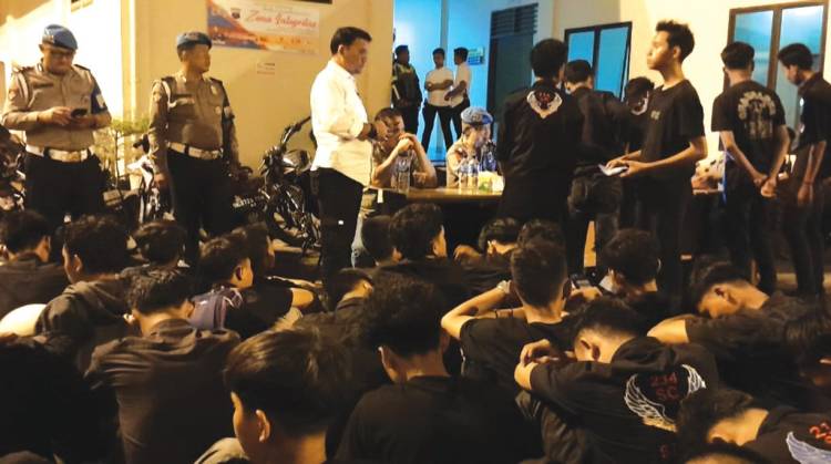 Polisi Amankan Seratusan Anggota Geng Motor di Medan