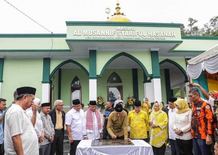 Ijeck Resmikan Masjid Al Musannif ke 38 di Tapteng