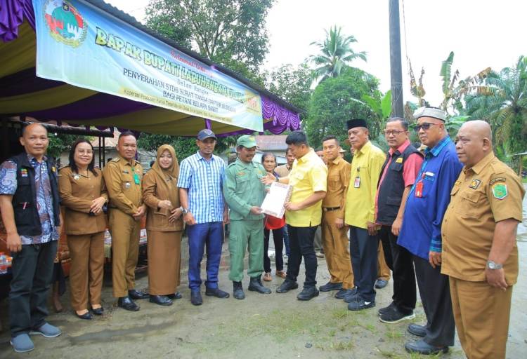 30 Petani Kelapa Sawit Terima STD-B di Simangalam Labura