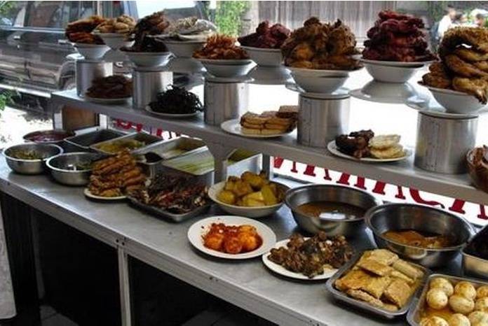 Rumah Makan Padang dan Warteg Banyak yang Belum Sertifikasi Halal