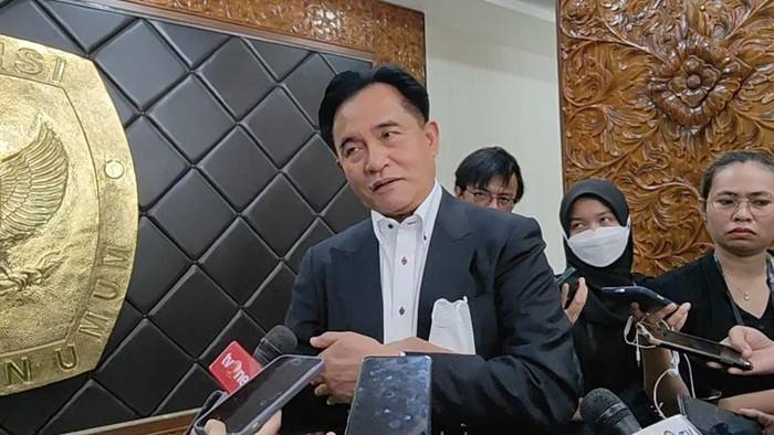Usai Diperiksa, Yusril Sebut Foto Firli-SYL Tak Bisa Jadi Bukti Pemerasan