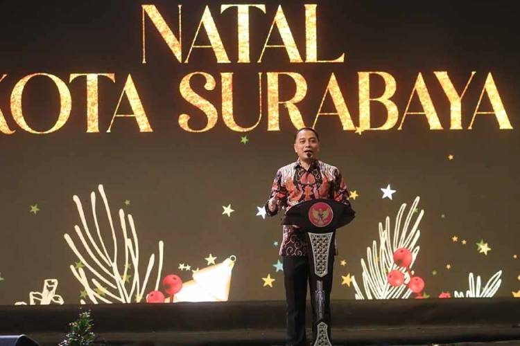Perdana, Ribuan Umat Kristen Rayakan Natal di Surabaya