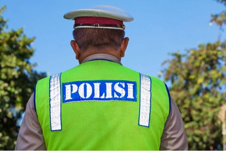 Bhabinkamtibmas Polsek Datukbandar Sambangi Pelajar yang Nongkrong