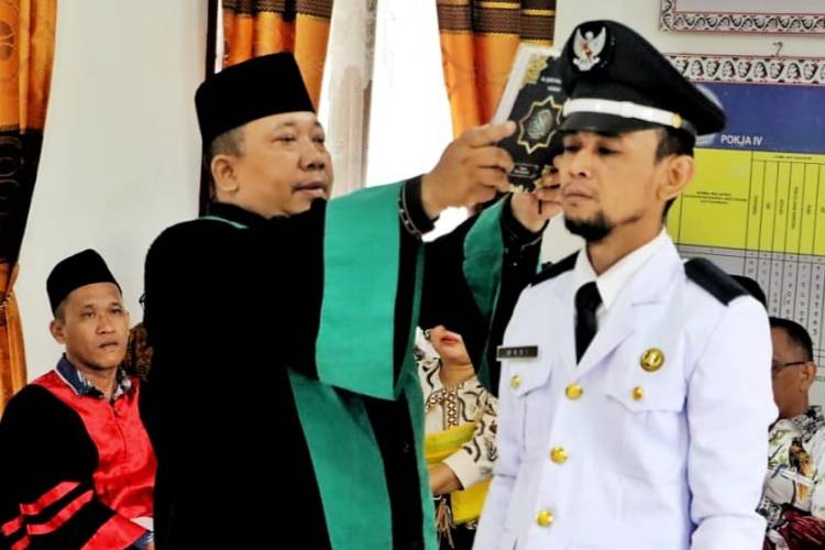 Dedi Wahyudi Dilantik Sebagai Pangulu Bandarmalela Simalungun